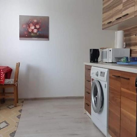 Szoba Konyha Lakas Komárno Εξωτερικό φωτογραφία